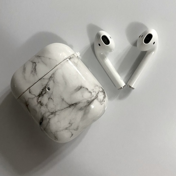 Apple Accessories - Apple AirPods